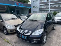 Gebraucht Mercedes A160 95 PS (69 kW) 2009 Kosmosschwarz  metalliclack Kleinwagen