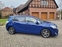 Gebraucht Toyota Verso Executive 111 PS (81 kW) 2015 Blau Van / Kleinbus