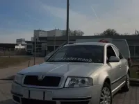 Gebraucht Skoda Superb 131 PS (96 kW) 2004 Silber Limousine