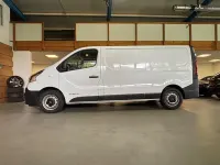 Gebraucht Renault Trafic Komfort 120 PS (88 kW) 2016 Weiß Van / Kleinbus