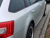 Gebraucht Skoda Octavia 150 PS (110 kW) 2014 Grau Kleinwagen
