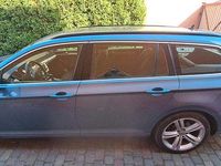 Gebraucht VW Passat Comfortline 150 PS (110 kW) 2015 Blau Kombi