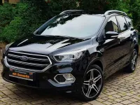 Gebraucht Ford Kuga ST-Line 150 PS (110 kW) 2020 Iridiumschwarz metallic SUV