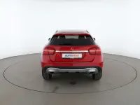 Gebraucht Mercedes GLA200 Urban 156 PS (114 kW) 2017 Rot SUV