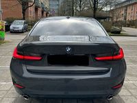 gebraucht BMW 320 d xDrive Sport Line/1. Hand/ Business Paket/Harman Kardon/