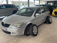 Gebraucht Skoda Octavia Elegance 122 PS (89 kW) 2013 Silber Kombi
