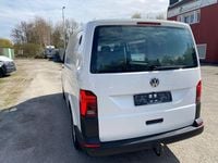 Używany VW Transporter 150 KM (110 kW) 2022 Biały Van