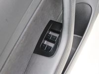 Gebraucht Tesla Model 3 Standard Range 225 kW (306 PS) 2020 Weiß Limousine