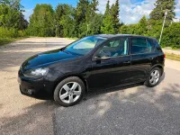 Gebraucht VW Golf VI 105 PS (77 kW) 2010 Schwarz Kleinwagen