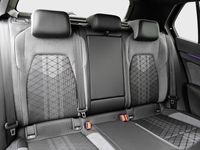 Gebraucht VW Golf VIII R-line 131 PS (96 kW) 2024 Grenadillschwarz metallic Limousine