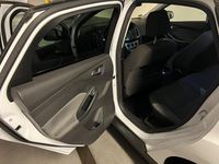 Gebraucht Ford Focus Trend 125 PS (91 kW) 2011 Weiß Limousine