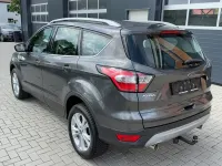 Gebraucht Ford Kuga Titanium 150 PS (110 kW) 2019 Grau SUV