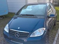 Gebraucht Mercedes A160 81 PS (59 kW) 2011 Blau Kleinwagen