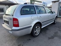 Gebraucht Skoda Octavia Tour 102 PS (75 kW) 2007 Silber Kombi