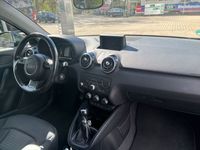 gebraucht Audi A1 1.6 TDI Attraction Attraction