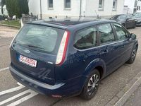 Second-hand Ford Focus Style 90 CP (66 kW) 2008 Albastru Berlinǎ