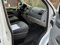 Second-hand VW T5 140 CP (102 kW) 2011 Alb Van
