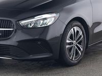 Gebraucht Mercedes B200 Progressive 150 PS (110 kW) 2024 Schwarz Van / Kleinbus