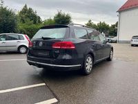 Gebraucht VW Passat Comfortline 105 PS (77 kW) 2012 Deep black perleffekt Kombi