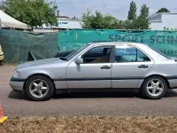 Gebraucht Mercedes C180 122 PS (89 kW) 1996 Silber Limousine