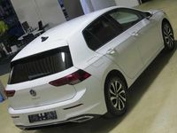 Gebraucht VW Golf VIII Life 150 PS (110 kW) 2023 Weiß Limousine