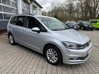 Gebraucht VW Touran Comfortline 150 PS (110 kW) 2016 Silber Van / Kleinbus
