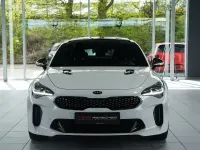 Gebraucht Kia Stinger GT 370 PS (272 kW) 2019 Weiß Kleinwagen
