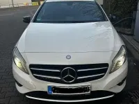 Gebraucht Mercedes A200 156 PS (114 kW) 2014 Weiß Kleinwagen