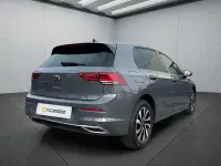 Gebraucht VW Golf VIII 116 PS (85 kW) 2023 Grau Kleinwagen