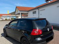 Gebraucht VW Golf V 90 PS (66 kW) 2005 Schwarz Kleinwagen