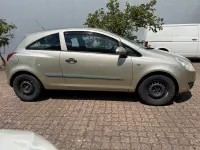 Gebraucht Opel Corsa Basis 80 PS (58 kW) 2007 Silber Kleinwagen