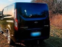 Gebraucht Ford Tourneo 170 PS (125 kW) 2018 Schwarz Van / Kleinbus