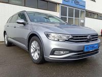 Gebraucht VW Passat Business 150 PS (110 kW) 2023 Silber Kombi