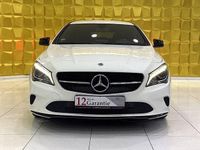 Gebraucht Mercedes CLA200 Night 156 PS (114 kW) 2017 Weiß Kombi