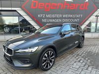 Gebraucht Volvo V60 CC Pro 250 PS (183 kW) 2020 Grau Kombi
