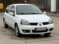 Gebraucht Renault Clio II Campus 58 PS (42 kW) 2009 Gletscherweiss Kleinwagen