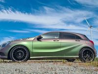 Gebraucht Mercedes A180 Style 122 PS (89 kW) 2013 Grün Limousine