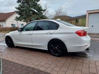 Gebraucht BMW 330 Performance 258 PS (189 kW) 2014 Weiß Limousine