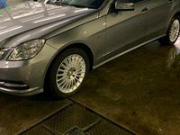 Gebraucht Mercedes E220 170 PS (125 kW) 2012 Silber Limousine