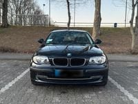 Gebraucht BMW 116 122 PS (89 kW) 2010 Schwarz Kleinwagen