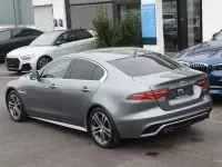 Używany Jaguar XE R-Dynamic 204 KM (150 kW) 2021 Szary Sedan/Limuzyna