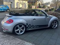 Gebraucht VW Beetle 105 PS (77 kW) 2015 Silber Kleinwagen