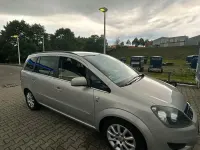 Gebraucht Opel Zafira 2010 Silber Van / Kleinbus