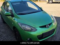 Gebraucht Mazda 2 Inclusive 86 PS (63 kW) 2008 Grün Kleinwagen