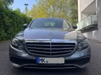 Gebraucht Mercedes E220 194 PS (142 kW) 2019 Grau Limousine