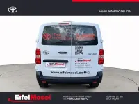 Gebraucht Toyota Proace 144 PS (105 kW) 2024 Icy white Van / Kleinbus