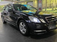 Gebraucht Mercedes E200 183 PS (134 kW) 2011 Schwarz Kombi