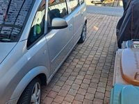 Gebraucht Opel Meriva 101 PS (74 kW) 2008 Silber Van / Kleinbus