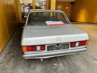 Gebraucht Mercedes 300 88 PS (64 kW) 1980 Silber Limousine