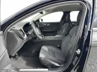 Gebraucht Volvo V60 145 PS (106 kW) 2023 Kombi